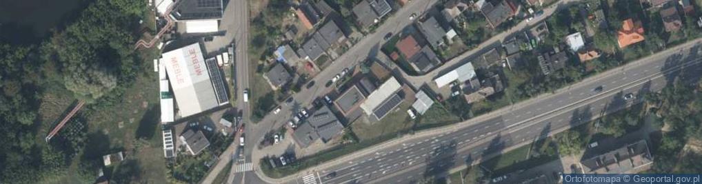 Zdjęcie satelitarne By Zeki