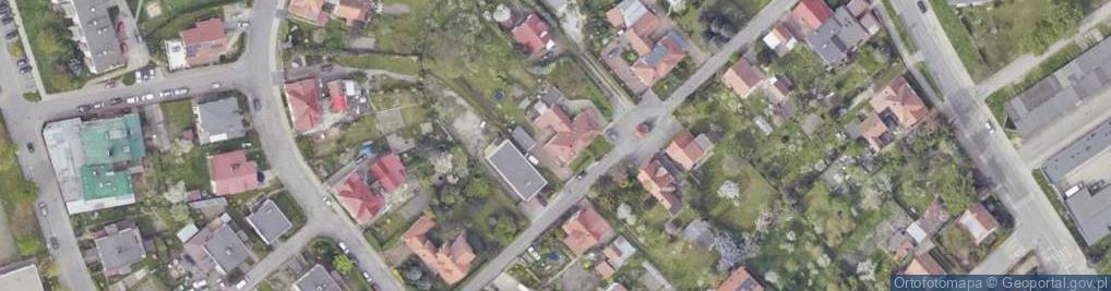 Zdjęcie satelitarne Centrum Leczenia i Pielęgnacji Zwierząt Bernardyn Cek Opara Robert Ratajski Aleksndra Korsz