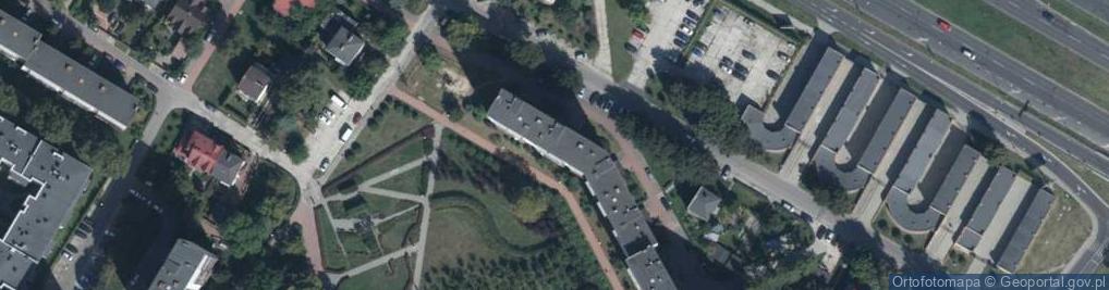 Zdjęcie satelitarne Chromiec Exclusive Cosmetics