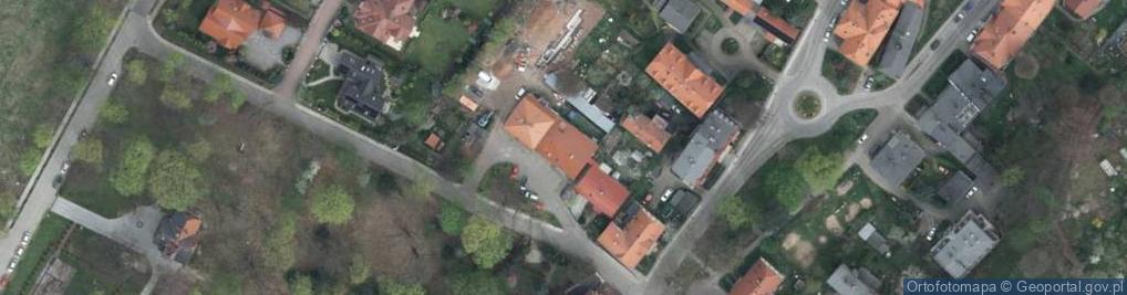 Zdjęcie satelitarne Classic Jarosiński Wojciech Kamiński Mirosław