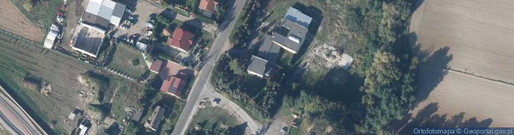 Zdjęcie satelitarne Dariusz Kompiel Centrum Forniru