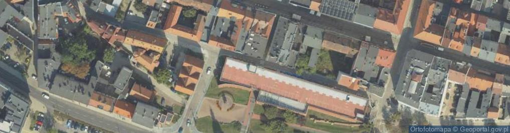 Zdjęcie satelitarne Day N Night