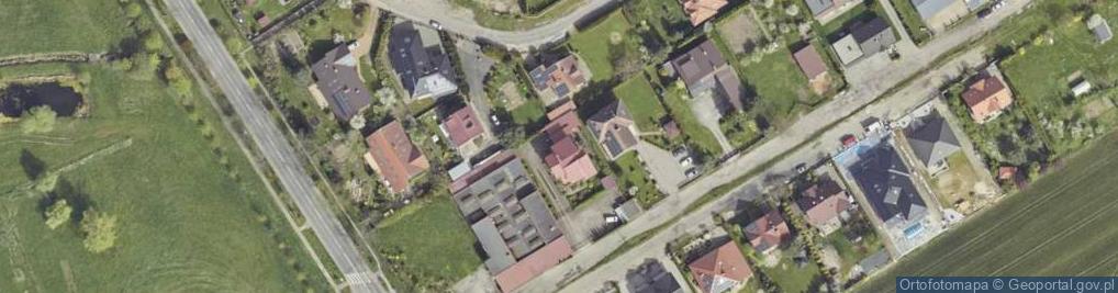 Zdjęcie satelitarne Delta i Zakład Produkcji Obsługowych Urządzeń Samochodowych
