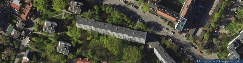 Zdjęcie satelitarne Drew Bau