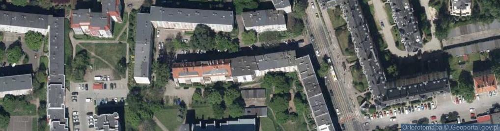 Zdjęcie satelitarne Duc Nguyen Viet-Ba