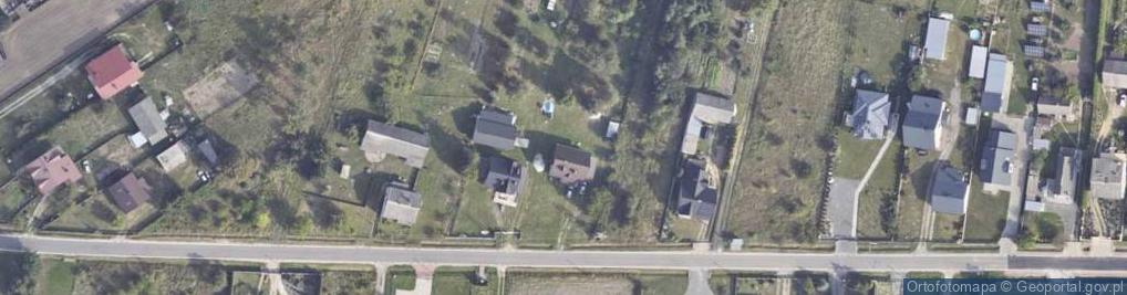 Zdjęcie satelitarne E M w Organizacji