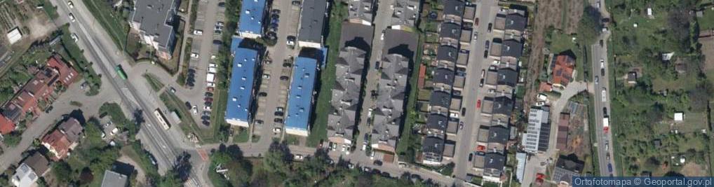 Zdjęcie satelitarne Elite English