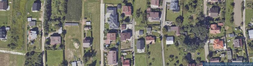 Zdjęcie satelitarne EMBE MEDIA - Identyfikacja i strategia marki