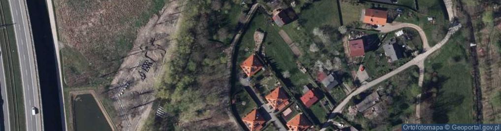 Zdjęcie satelitarne Emerge Leszek Miś