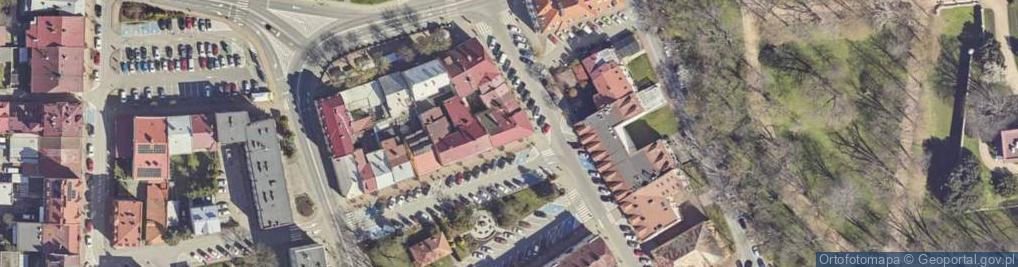 Zdjęcie satelitarne F H U Eden