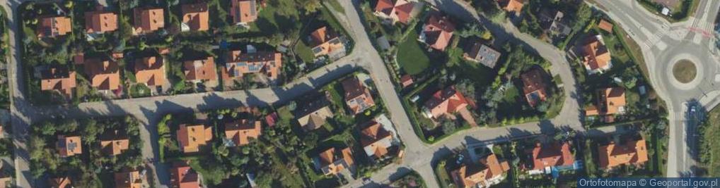 Zdjęcie satelitarne F H U Versus