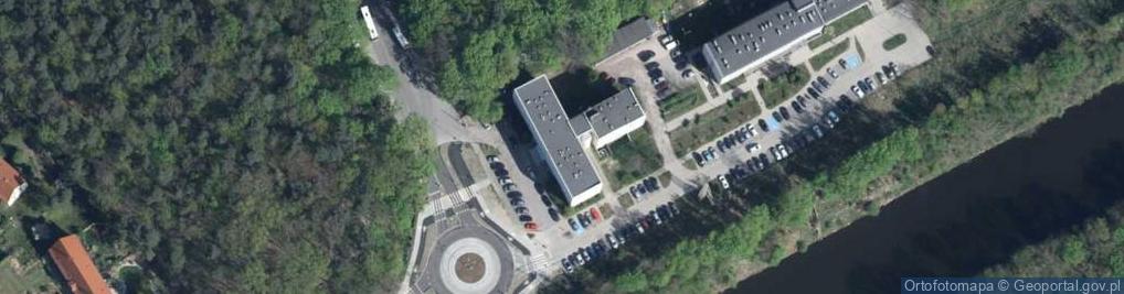 Zdjęcie satelitarne Famet Plus