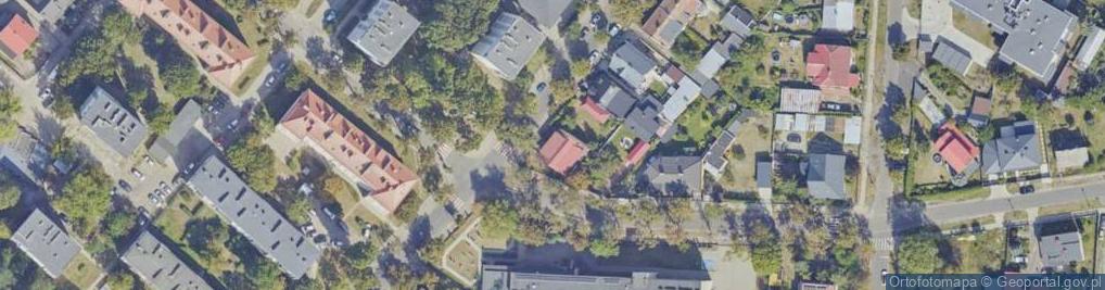 Zdjęcie satelitarne Firma Handlowo Usługowa Rada