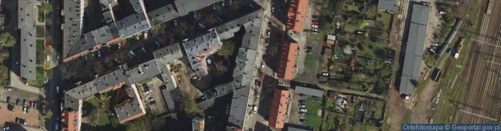 Zdjęcie satelitarne Firma sprzątająca Tsunami