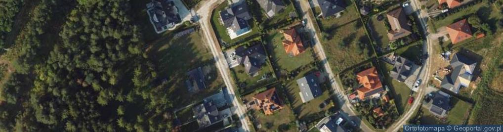 Zdjęcie satelitarne For Strings Sklep Bieliźniarsko Pasmanteryjny