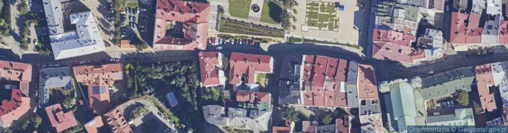 Zdjęcie satelitarne Fundacja Polsko Japońska Yamato Centrum Kultury Japońskiej w Przemyślu