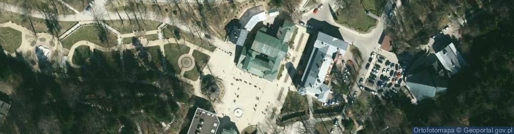 Zdjęcie satelitarne Gminny Ośrodek Pomocy Społecznej w Iwoniczu Zdroju