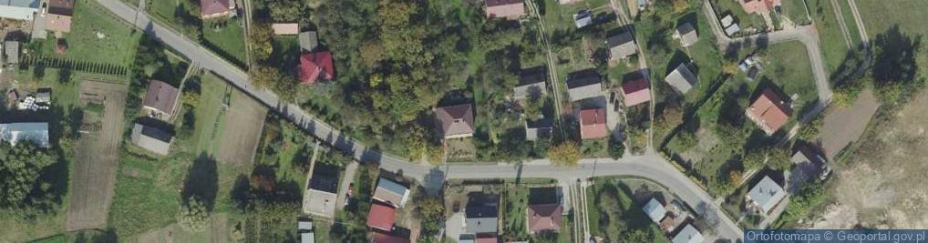 Zdjęcie satelitarne Gminny Ośrodek Sportu i Rekreacji w Zarzeczu