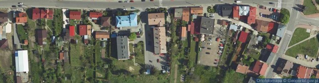Zdjęcie satelitarne Gminny Zakład Opieki Zdrowotnej w Szczucinie