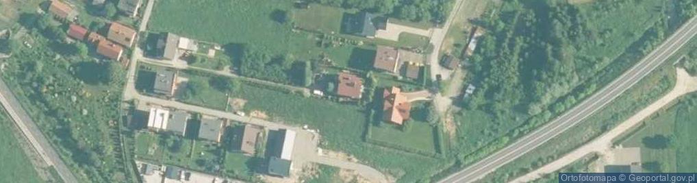 Zdjęcie satelitarne Gminny Zakład Wodociągów i Kanalizacji w Zembrzycach