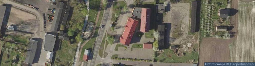 Zdjęcie satelitarne Gminny Związek Rolników Kółek i Organizacji Rolniczych w Dobrem