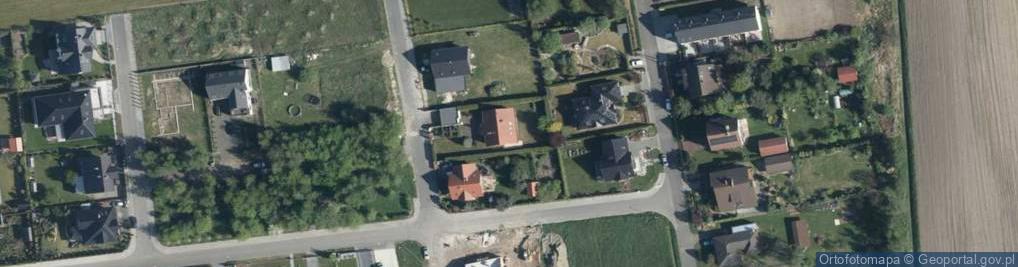 Zdjęcie satelitarne i J Consulting