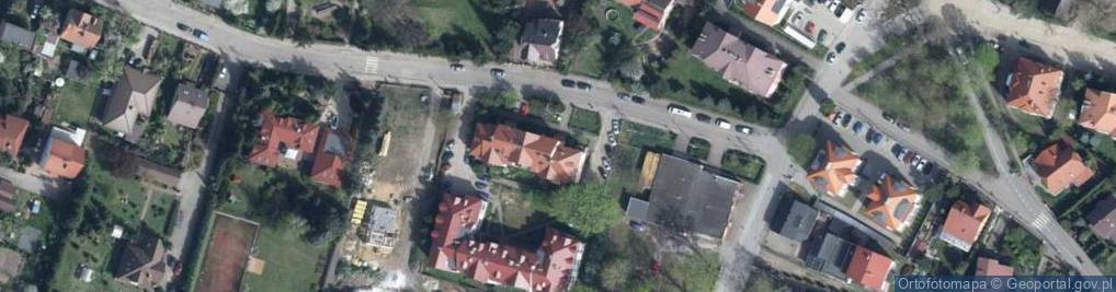 Zdjęcie satelitarne Ins Bud