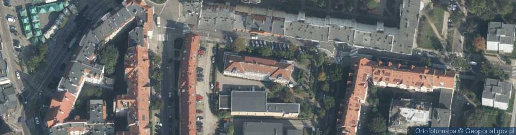 Zdjęcie satelitarne Internat Zespołu Szkół Komunikacji im Hipolita Cegielskiego