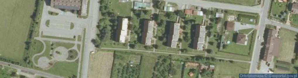 Zdjęcie satelitarne Jolanta Kostrzewa 1.Firma Usługowo-Handlowa Red- Anka- Decormed-Dom 2.Grupowa Praktyka Pielęgniarek Środowiskowo-Rodzinnych Mosmed