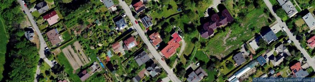 Zdjęcie satelitarne K & M Learning Centre Felicity Coughlan