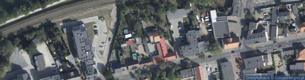 Zdjęcie satelitarne Kamerton Instrumenty i Akcesoria Muzyczne