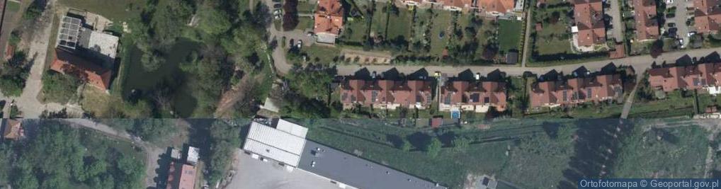 Zdjęcie satelitarne Kashmir - Strefa Urody Katarzyna Szymanowska