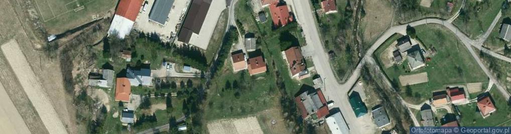 Zdjęcie satelitarne Kółko Rolnicze w Lubatowej