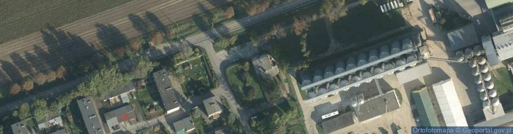 Zdjęcie satelitarne Kom Bi