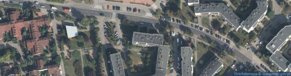 Zdjęcie satelitarne Kom Lab