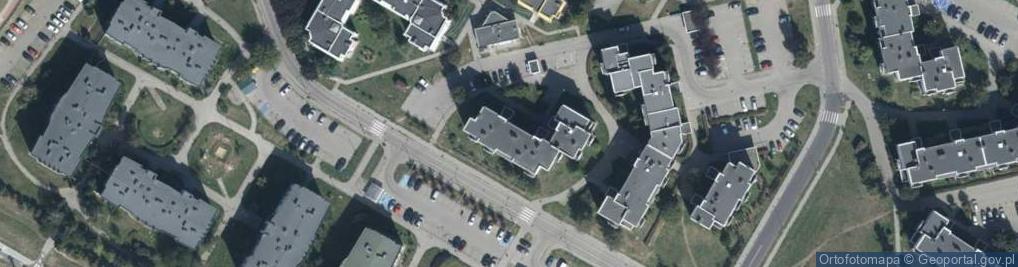 Zdjęcie satelitarne Koma Plus