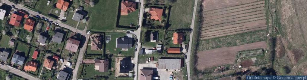 Zdjęcie satelitarne Kominki Kupczak Władysław