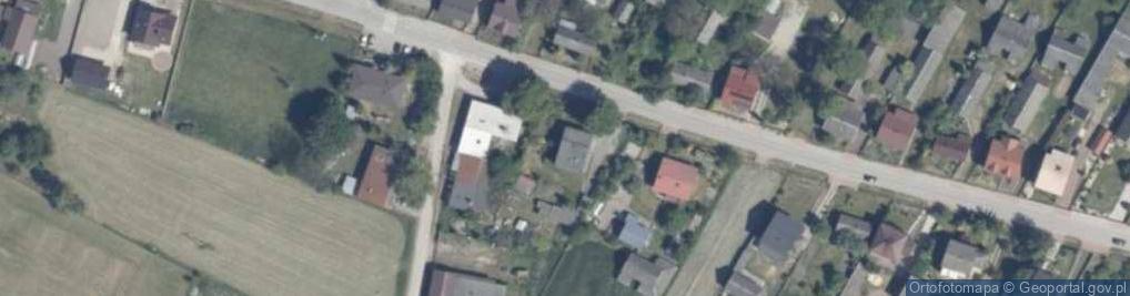 Zdjęcie satelitarne Konieczno. Przerób i sprzedaż drewna. Mirosław Kozioł