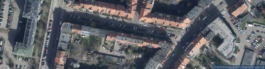 Zdjęcie satelitarne Konrad Dragan Impresariat Artystyczny Młody Paganini