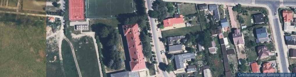 Zdjęcie satelitarne Liceum Ogólnokształcące im Marii Konponickiej w Poddębicach
