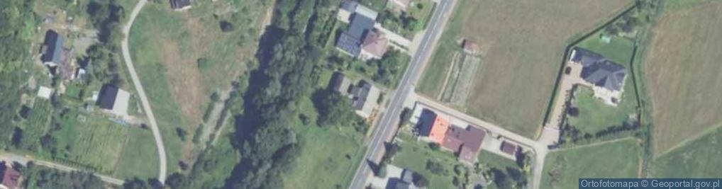 Zdjęcie satelitarne Ludowy Klub Sportowy Halniak w Targanicach