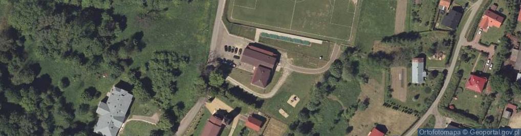 Zdjęcie satelitarne Ludowy Klub Sportowy Pisarowce