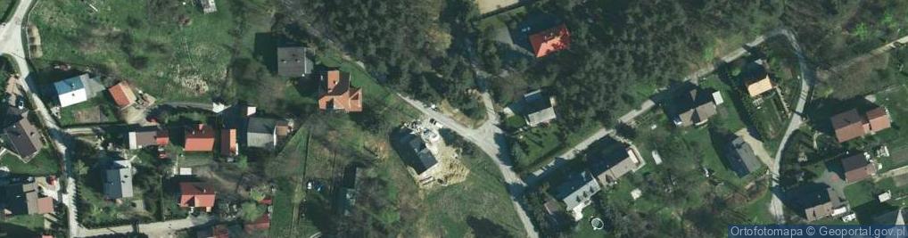 Zdjęcie satelitarne Ludowy Klub Sportowy Wisła Czernichów