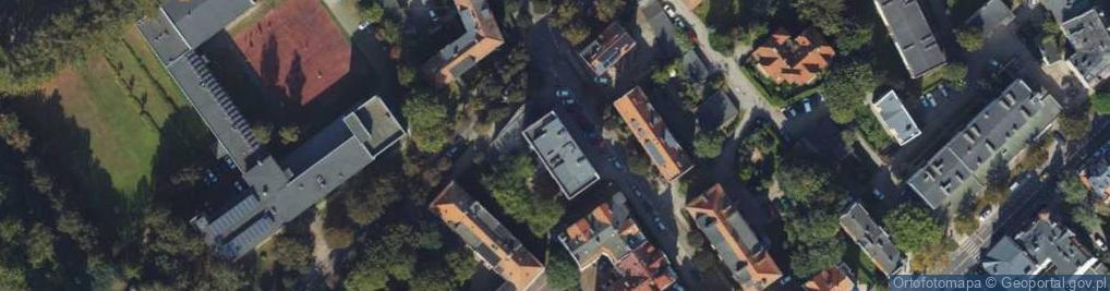 Zdjęcie satelitarne Małgorzata Kucharska i.Gracja Małgorzata Kucharska II.Antykwariat Ab Małgorzata Kucharska, Anna Masztalerz-Gajda, Jacek Cieślak, Mirosław Nienartowicz Skrót Nazwy: Antykwariat Ab