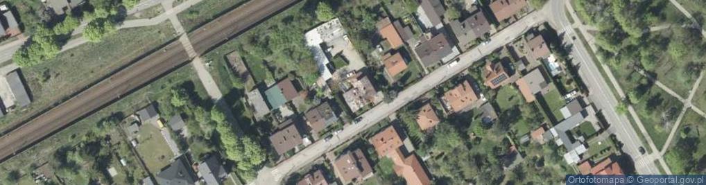 Zdjęcie satelitarne Mechanika Blacharstwo Lakiernictwo Samochodowe Sprzedaż Części Samochodowych Usługi Transportowe