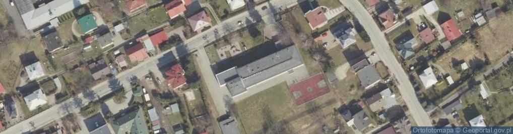 Zdjęcie satelitarne Miejski Zespół Szkół nr 6 w Krośnie