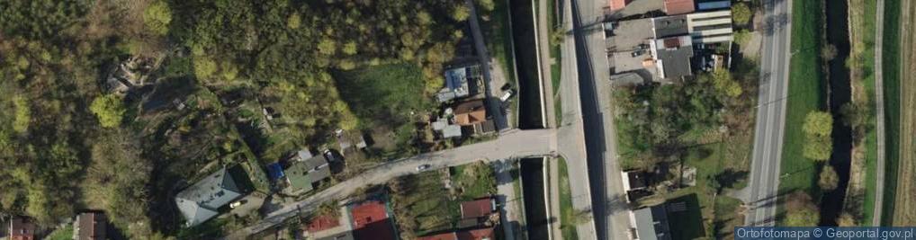 Zdjęcie satelitarne Naveko
