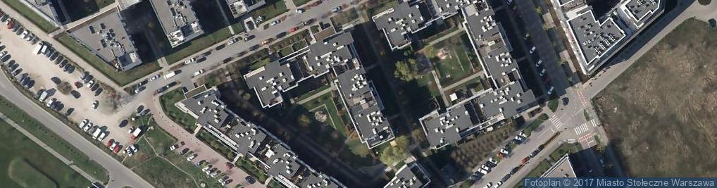 Zdjęcie satelitarne Out & In