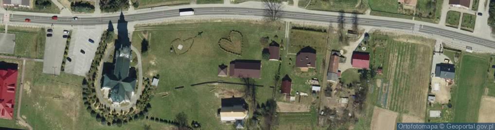 Zdjęcie satelitarne Parafia Rzymsko-Katolicka pw.Ofiarowania w Świątyni i Wniebowstąpienia Pana Jezusa