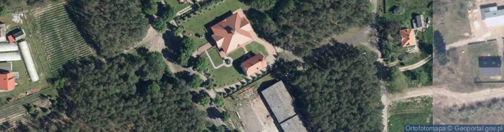 Zdjęcie satelitarne Parafia Rzymsko-Katolicka pw.św.Ojca Pio Pniewo